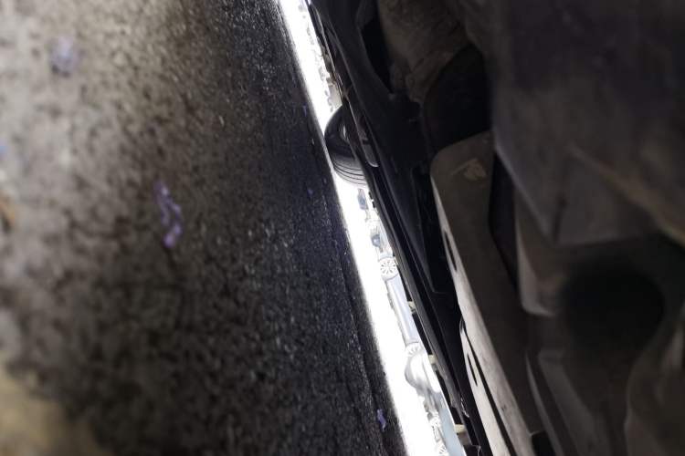 Used Lincoln MKZ 2018 2.0T Premium Edition Chassis Rear Left
