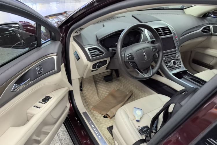 Used Lincoln MKZ 2018 2.0T Luxury Edition Driver Seat