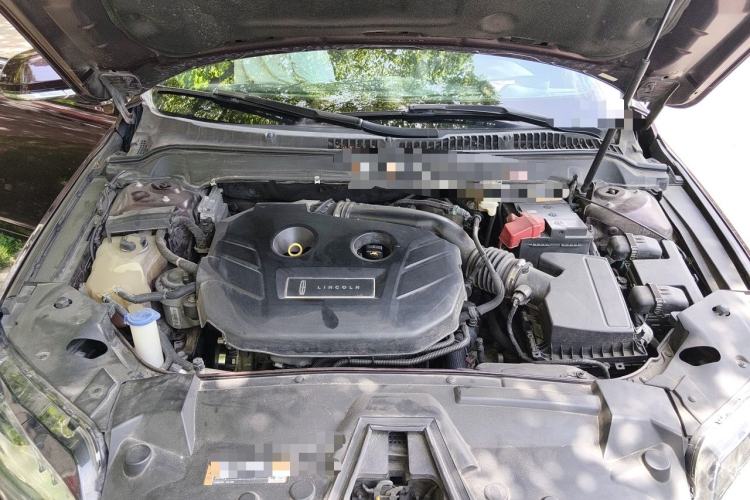 Used Lincoln MKZ 2018 2.0T Premium Edition Engine Bay