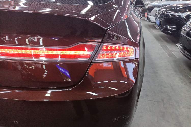 Used Lincoln MKZ 2018 2.0T Luxury Edition Exterior 3
