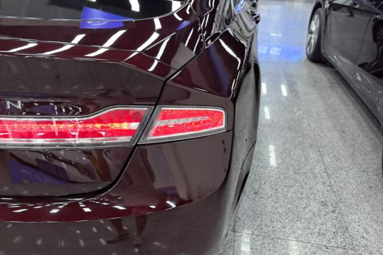Used Lincoln MKZ 2018 2.0T Luxury Edition Exterior 3