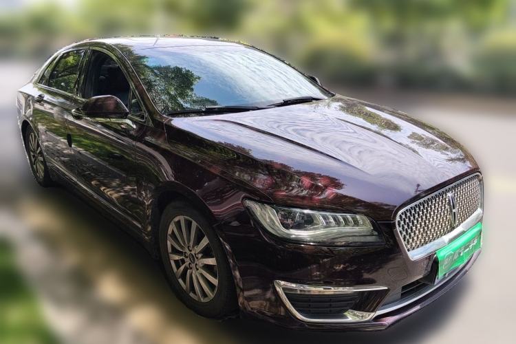 Used Lincoln MKZ 2018 2.0T Premium Edition Front Right 45 Deg