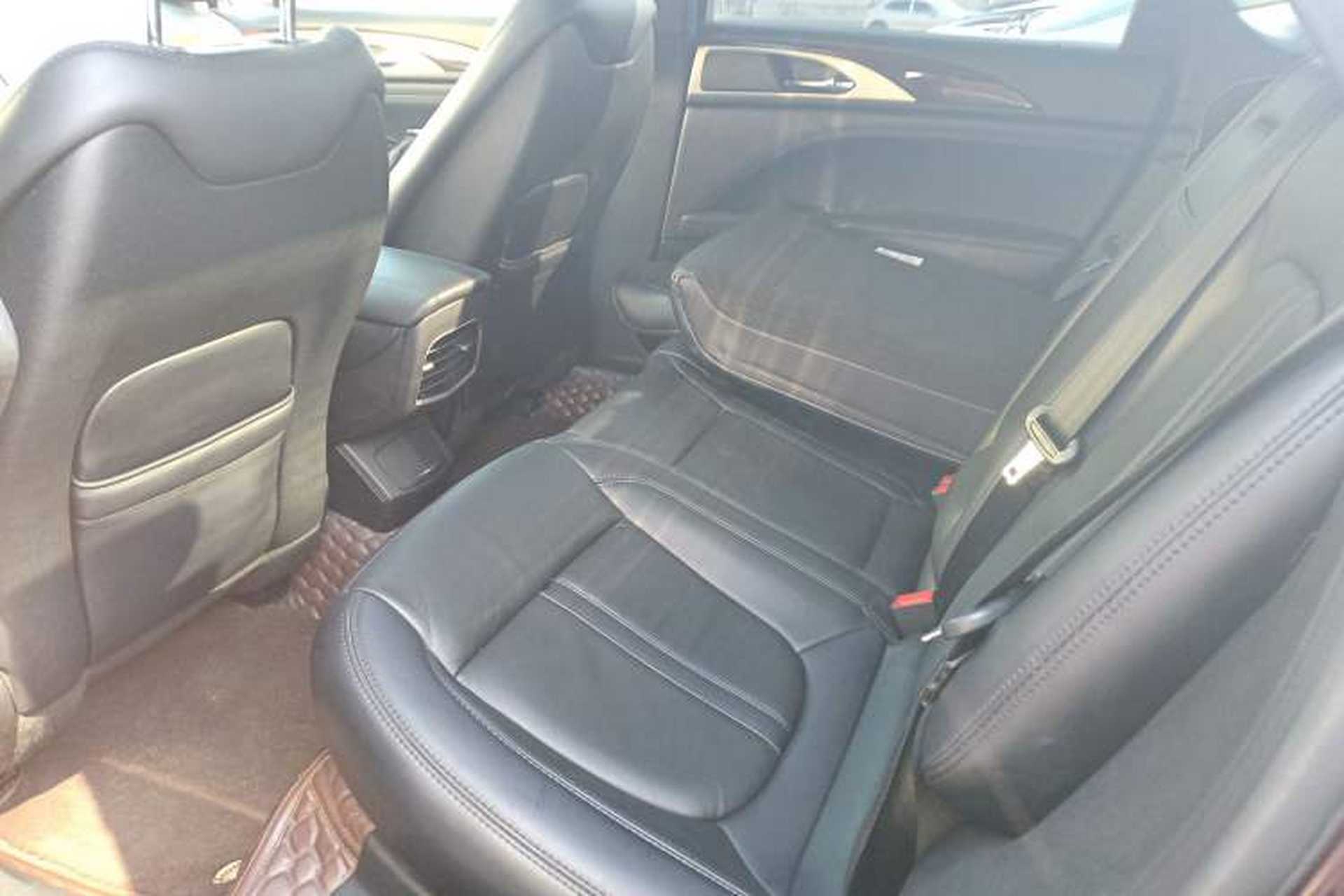 Used Lincoln MKZ 2018 2.0T Premium Edition Interior 4