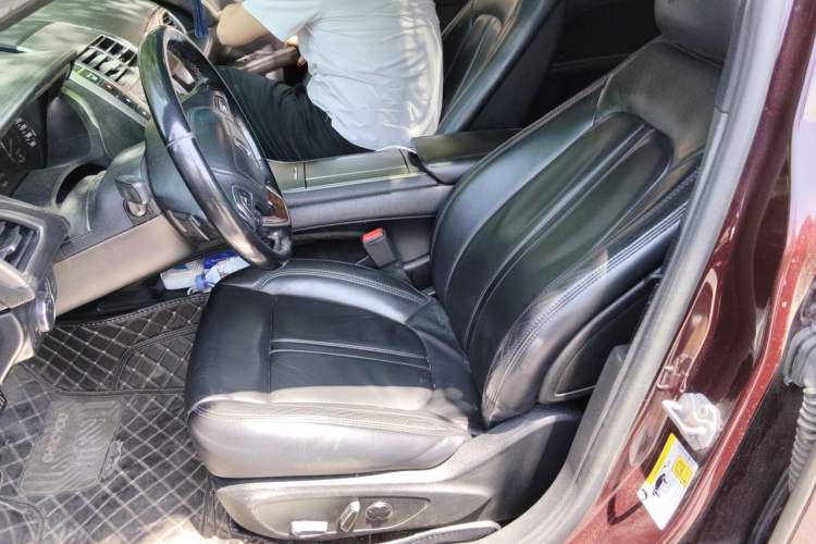 Used Lincoln MKZ 2018 2.0T Premium Edition Left Front Seat