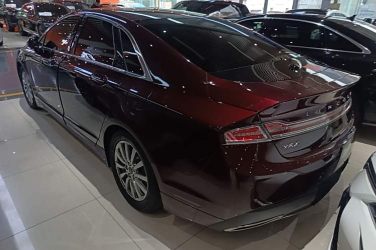 Used Lincoln MKZ 2018 2.0T Premium Edition Rear Left 45 Deg
