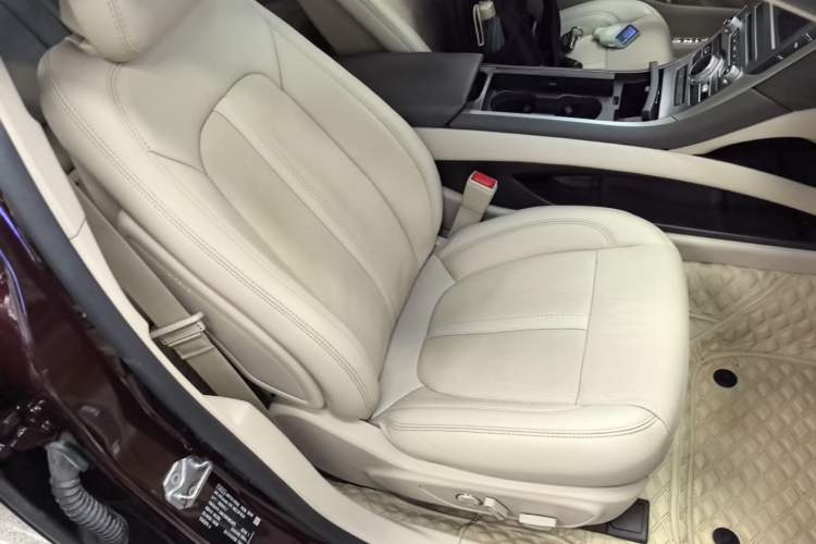 Used Lincoln MKZ 2018 2.0T Luxury Edition Right Front Seat