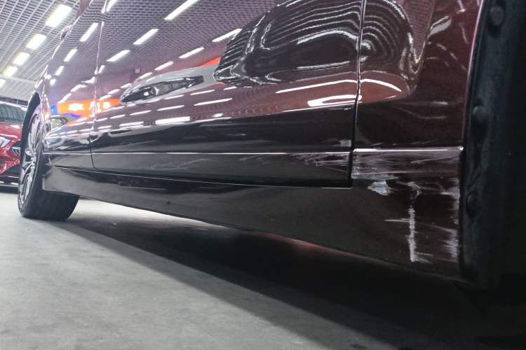 Used Lincoln MKZ 2018 2.0T Luxury Edition Right Side Sill