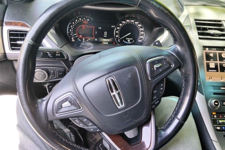 Used Lincoln MKZ 2018 2.0T Premium Edition Steering Wheel
