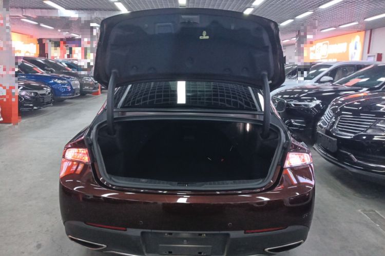 Used Lincoln MKZ 2018 2.0T Luxury Edition Trunk