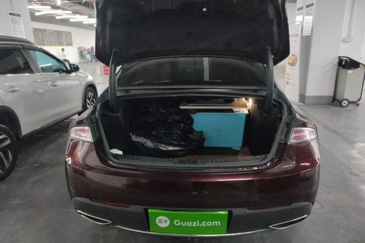 Used Lincoln MKZ 2018 2.0T Premium Edition Trunk
