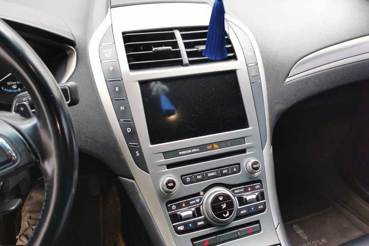 Used Lincoln MKZ 2018 2.0T Zunyue Edition Audio And AC Panel