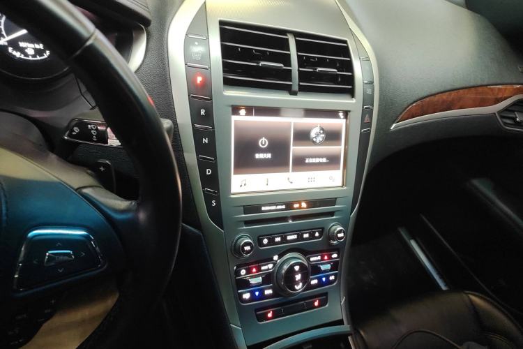 Used Lincoln MKZ 2018 2.0T Premium Edition Audio And AC Panel