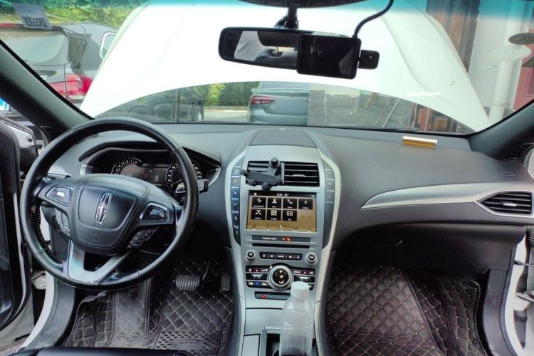 Used Lincoln MKZ 2018 2.0T Zunyue Edition Center Console