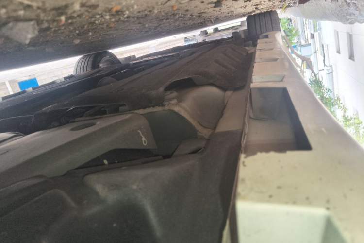 Used Lincoln MKZ 2018 2.0H Hybrid Deluxe Edition Chassis Rear Left