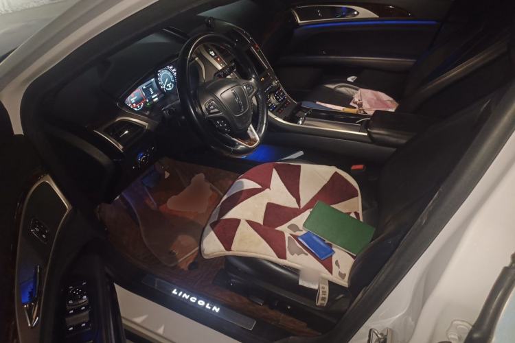 Used Lincoln MKZ 2018 2.0T Premium Edition Driver Seat