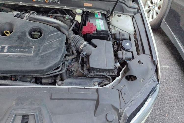 Used Lincoln MKZ 2018 2.0T Zunyue Edition Engine Bay Left