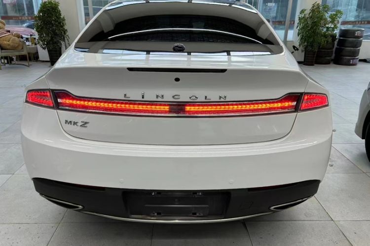 Used Lincoln MKZ 2018 2.0T Premium Edition Exterior 3