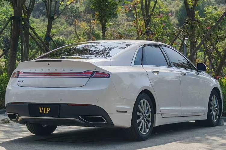 Used Lincoln MKZ 2018 2.0T Premium Edition Exterior 3