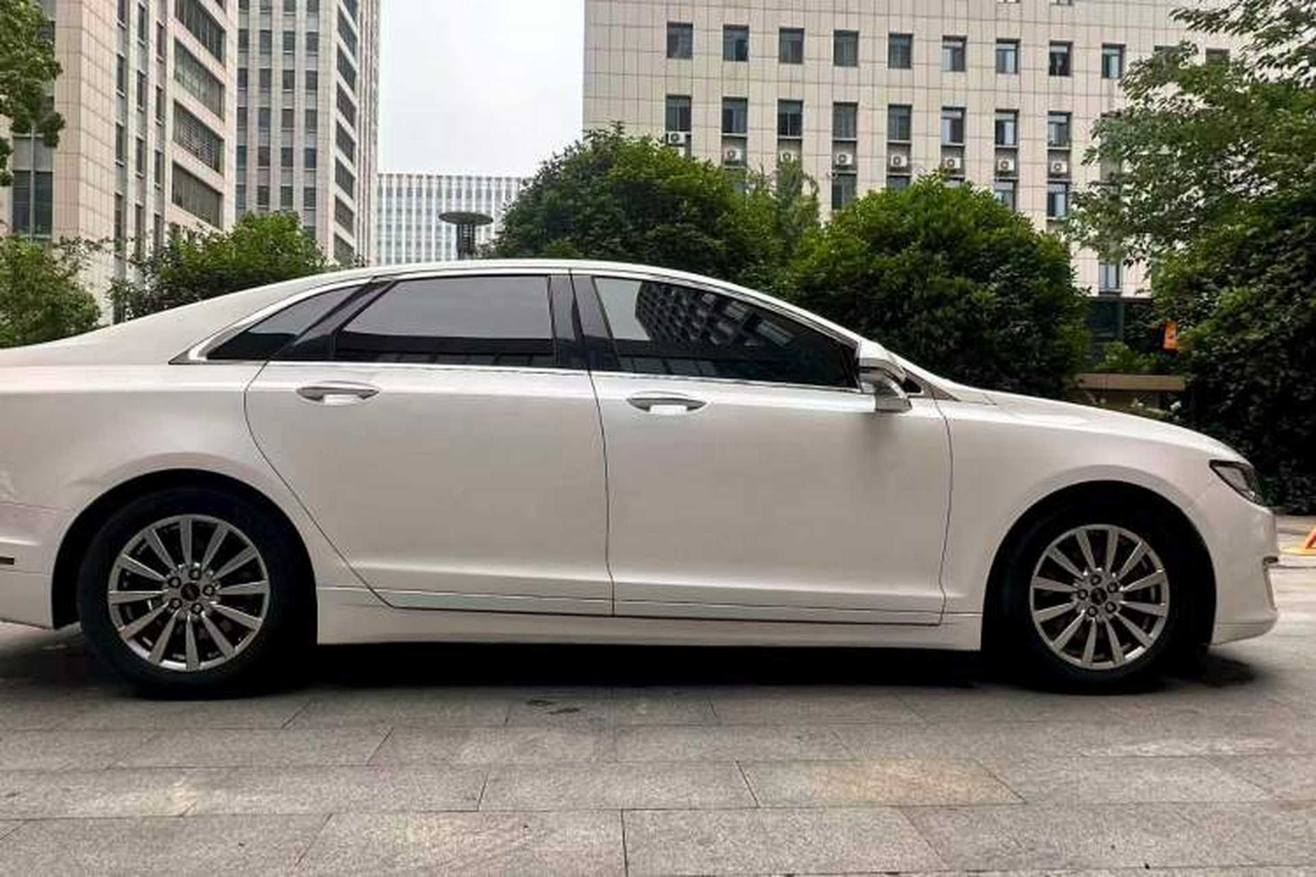 Used Lincoln MKZ 2018 2.0T Premium Edition Exterior 4