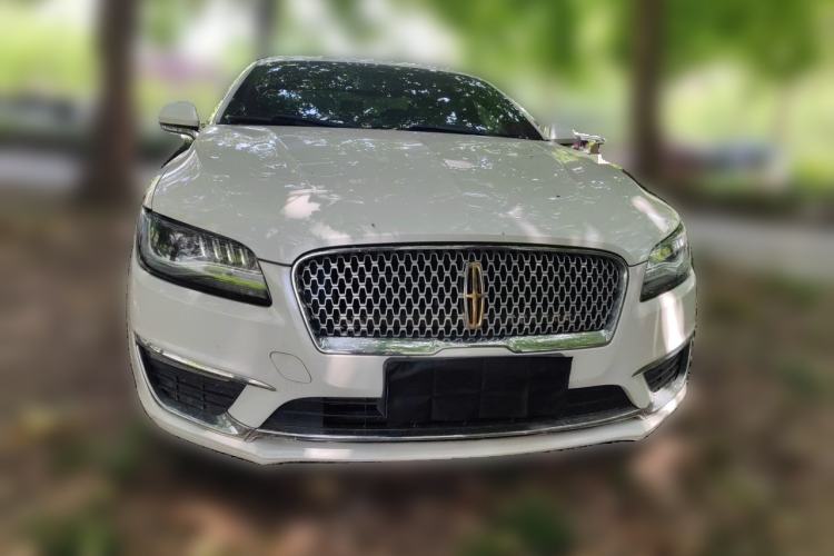 Used Lincoln MKZ 2018 2.0T Premium Edition Front