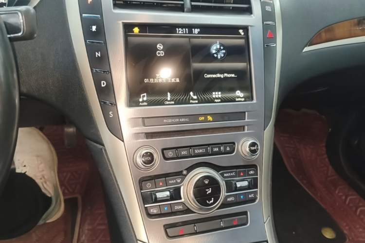 Used Lincoln MKZ 2018 2.0T Premium Edition Gear Lever