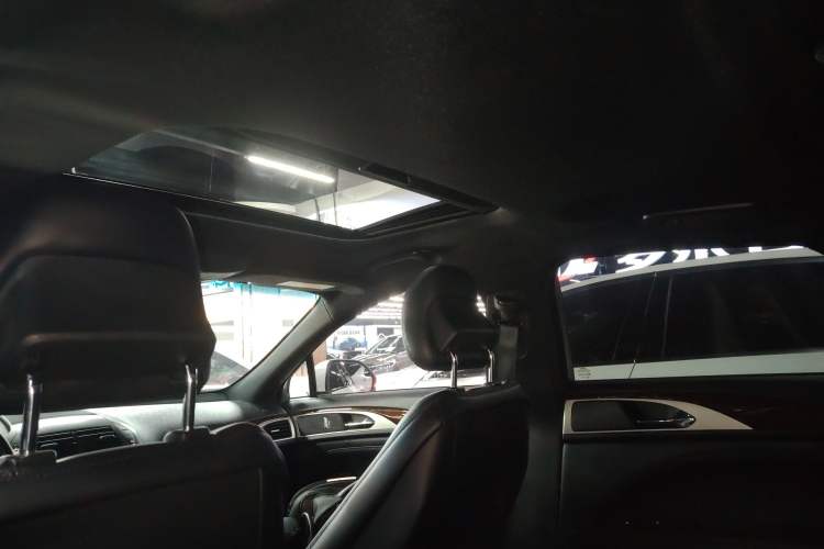 Used Lincoln MKZ 2018 2.0T Premium Edition Headliner