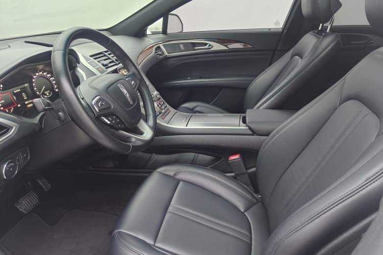 Used Lincoln MKZ 2018 2.0T Premium Edition Interior 1