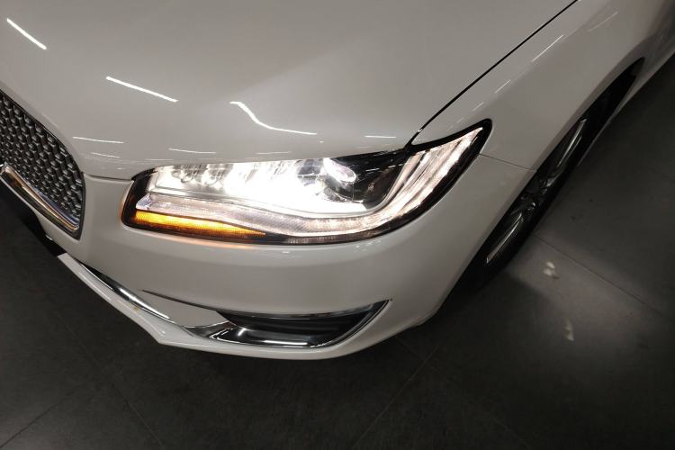 Used Lincoln MKZ 2018 2.0T Premium Edition Left Front Headlight