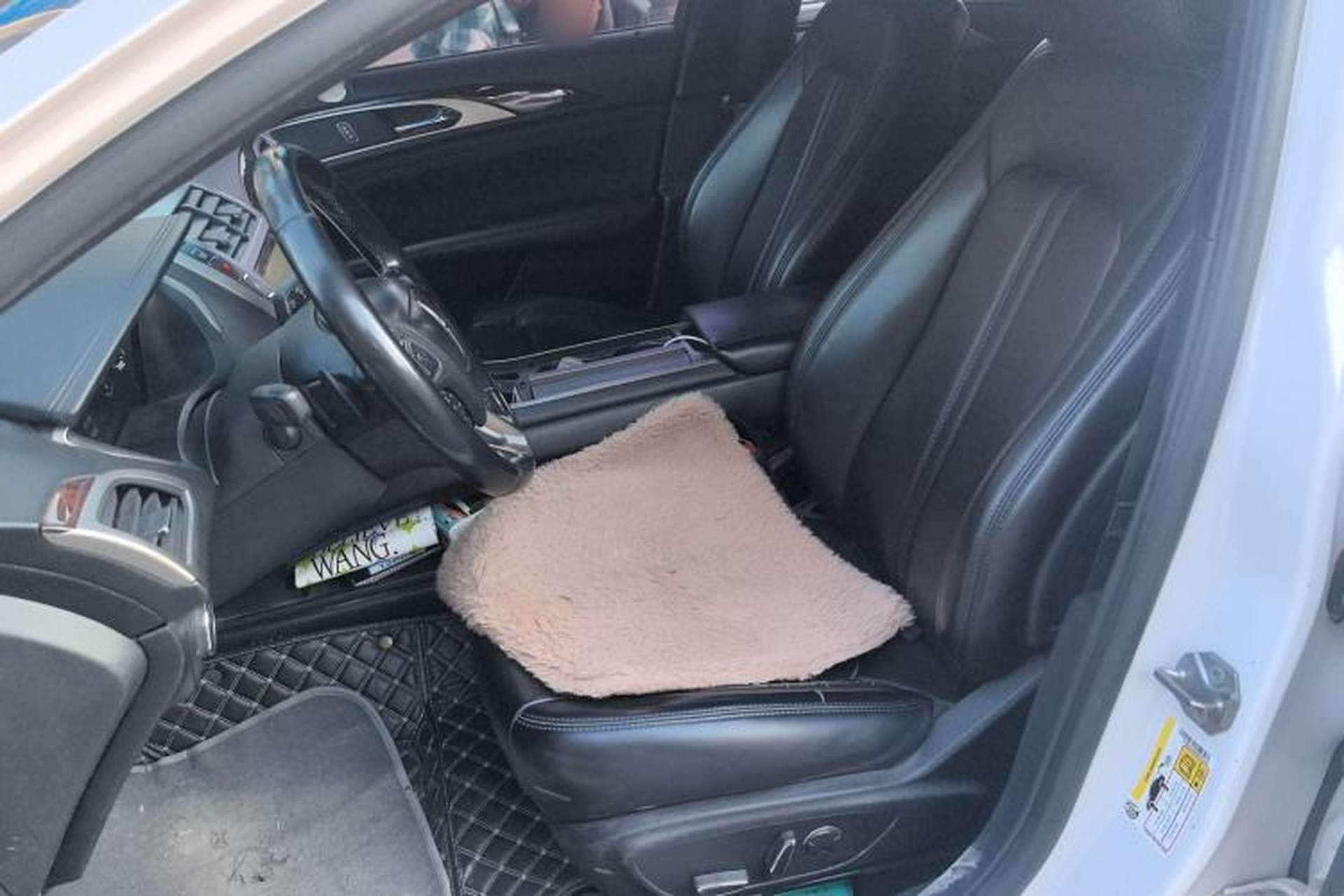 Used Lincoln MKZ 2018 2.0T Premium Edition Left Front Seat