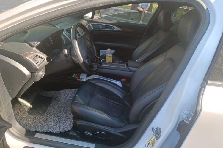 Used Lincoln MKZ 2018 2.0T Luxury Edition Left Front Seat