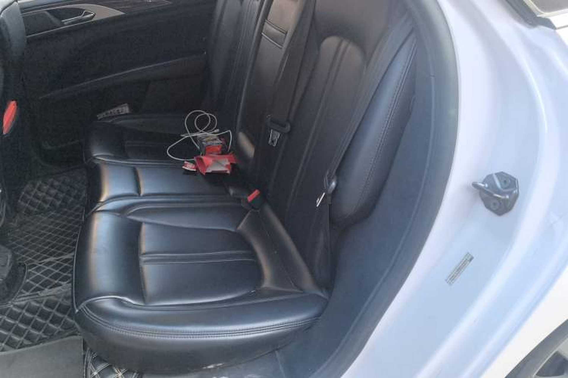 Used Lincoln MKZ 2018 2.0T Premium Edition Left Rear Seat