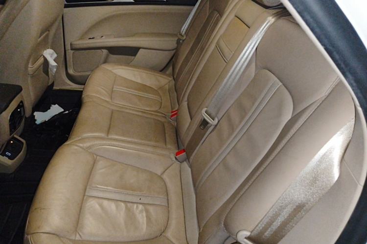 Used Lincoln MKZ 2018 2.0T Premium Edition Left Rear Seat