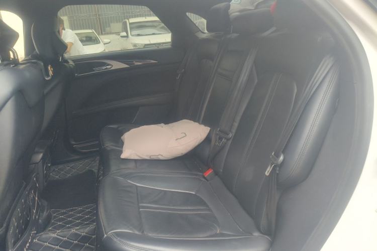 Used Lincoln MKZ 2018 2.0T Premium Edition Left Rear Seat