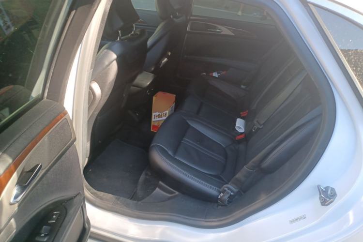 Used Lincoln MKZ 2018 2.0T Luxury Edition Left Rear Seat