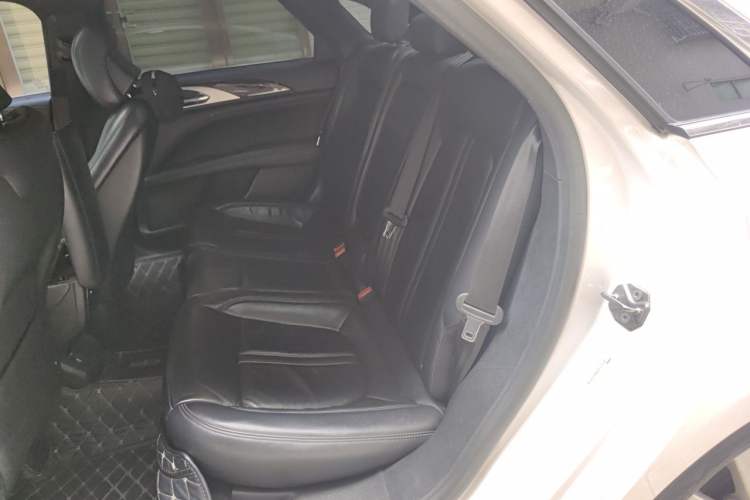 Used Lincoln MKZ 2018 2.0T Premium Edition Left Rear Seat