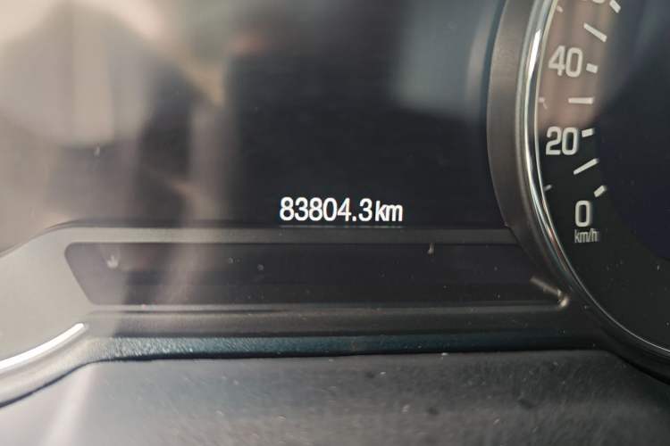 Used Lincoln MKZ 2018 2.0T Premium Edition Odometer Close Up