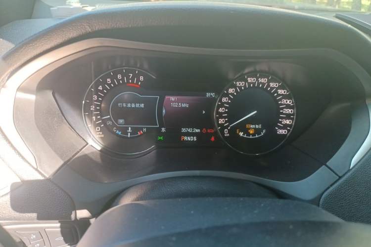 Used Lincoln MKZ 2018 2.0T Luxury Edition Odometer Close Up