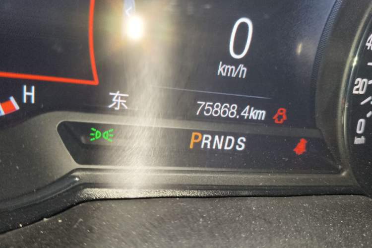 Used Lincoln MKZ 2018 2.0T Premium Edition Odometer Close Up