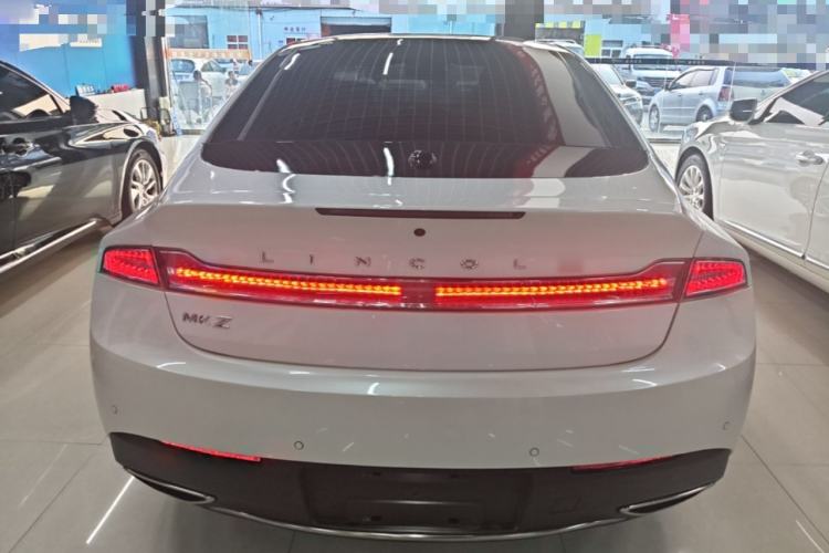 Used Lincoln MKZ 2018 2.0T Luxury Edition Rear