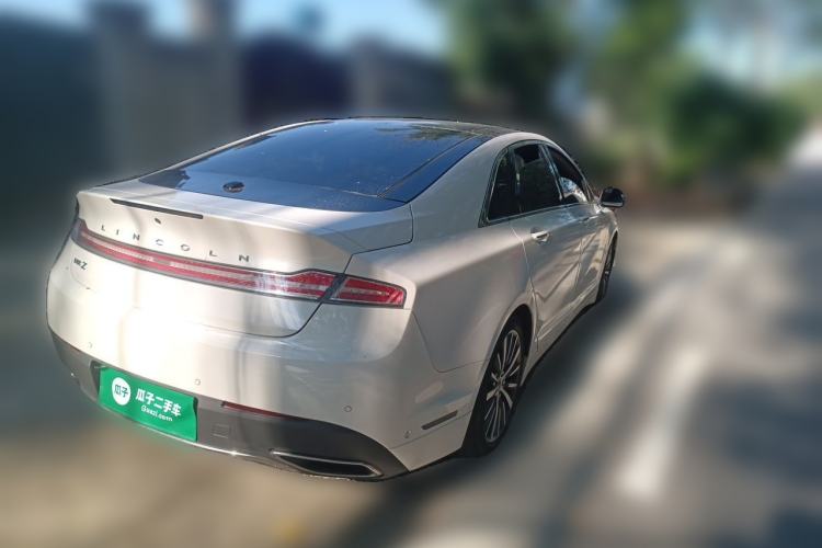 Used Lincoln MKZ 2018 2.0T Luxury Edition Rear Right 45 Deg
