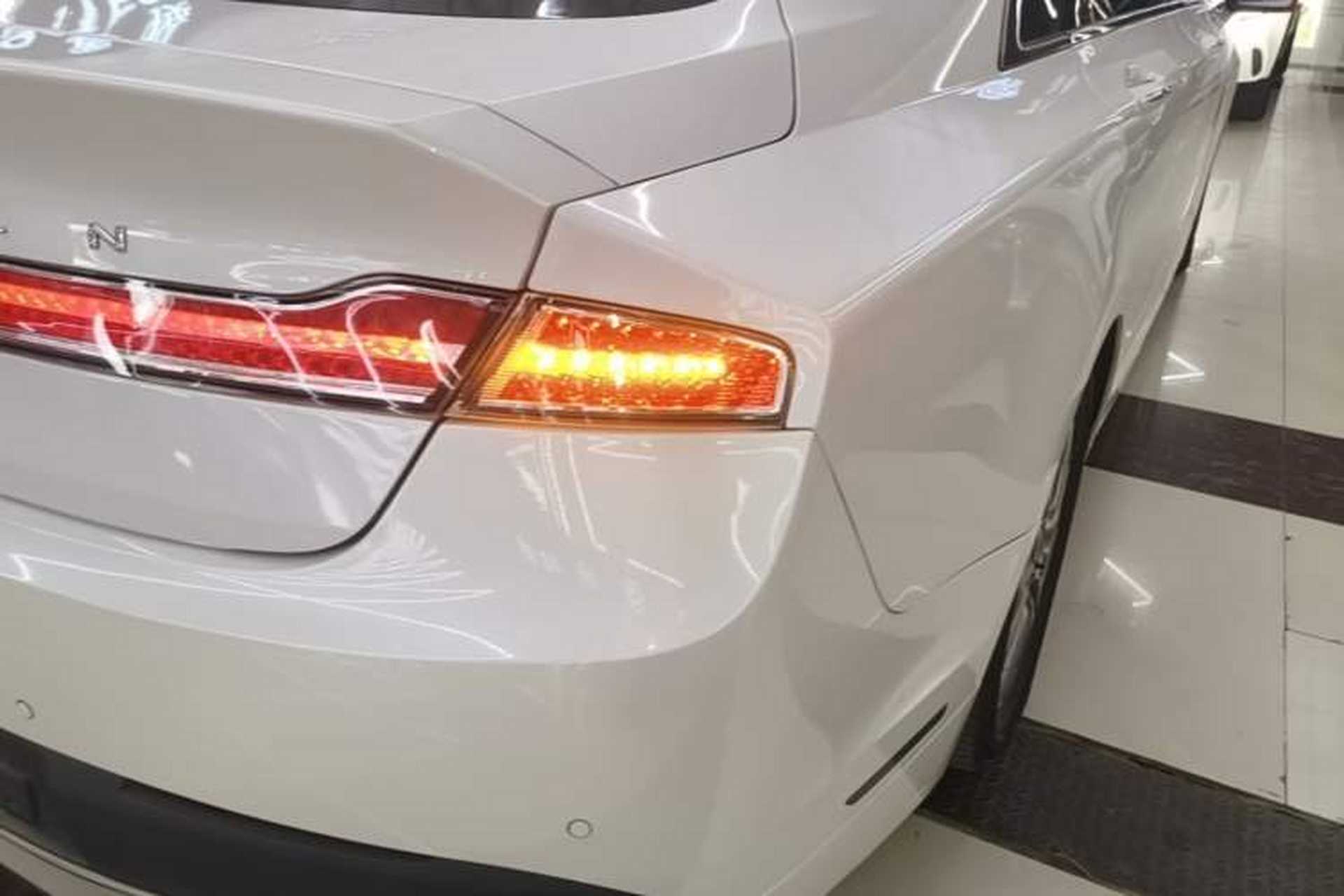 Used Lincoln MKZ 2018 2.0T Premium Edition Right Rear Taillight