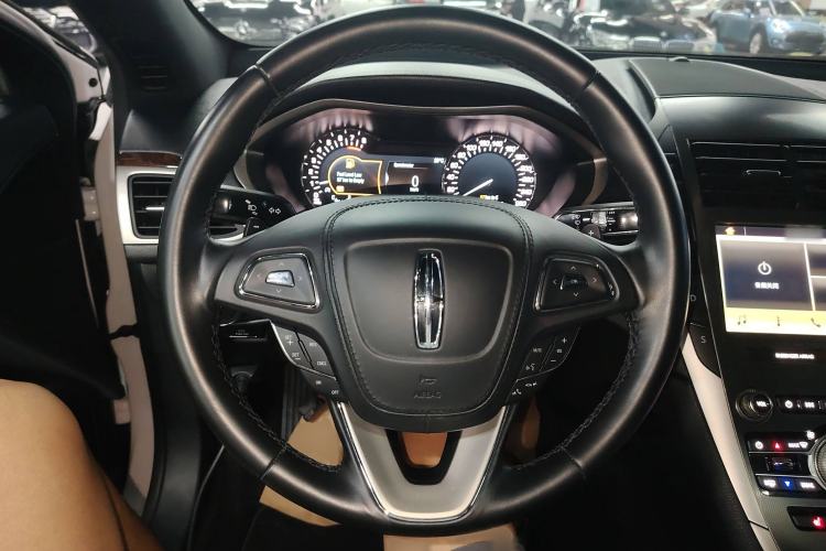 Used Lincoln MKZ 2018 2.0T Premium Edition Steering Wheel