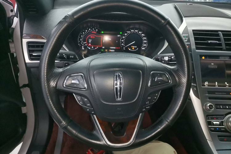 Used Lincoln MKZ 2018 2.0T Premium Edition Steering Wheel