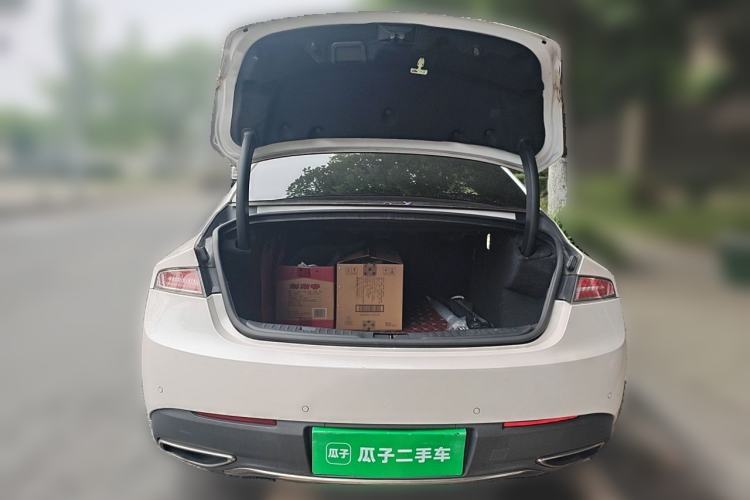 Used Lincoln MKZ 2018 2.0T Premium Edition Trunk