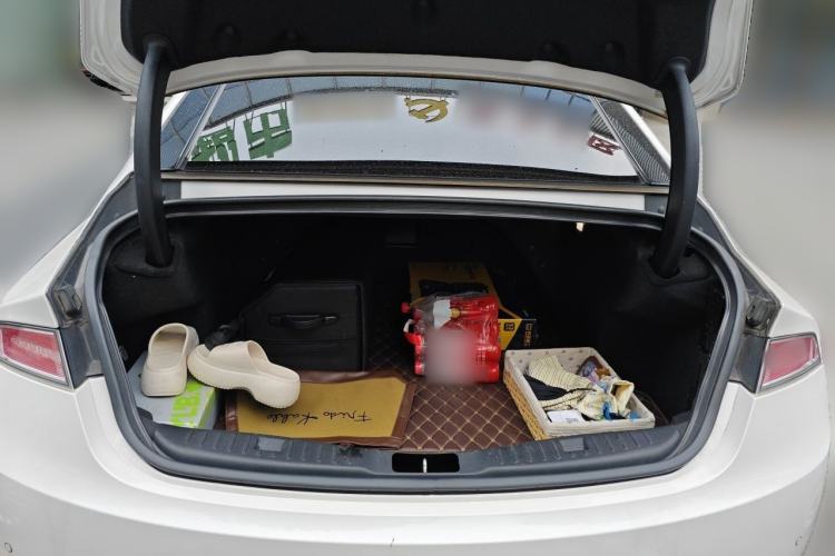 Used Lincoln MKZ 2018 2.0T Luxury Edition Trunk