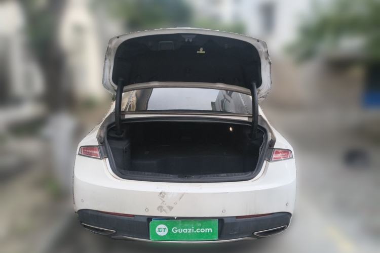 Used Lincoln MKZ 2018 2.0H Hybrid Deluxe Edition Trunk
