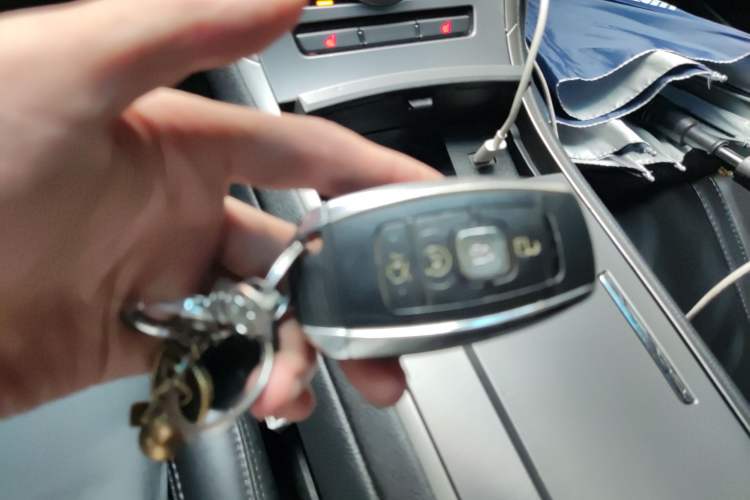 Used Lincoln MKZ 2018 2.0T Premium Edition Vehicle Key