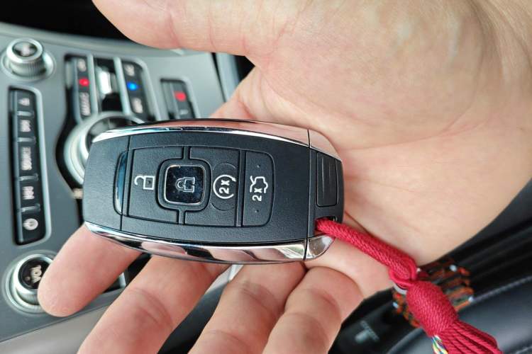 Used Lincoln MKZ 2018 2.0T Luxury Edition Vehicle Key
