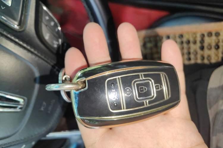 Used Lincoln MKZ 2018 2.0T Premium Edition Vehicle Key