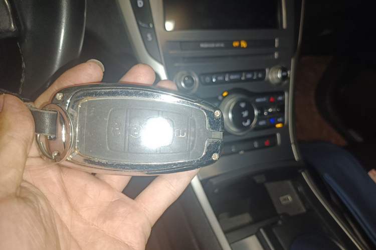 Used Lincoln MKZ 2018 2.0T Premium Edition Vehicle Key